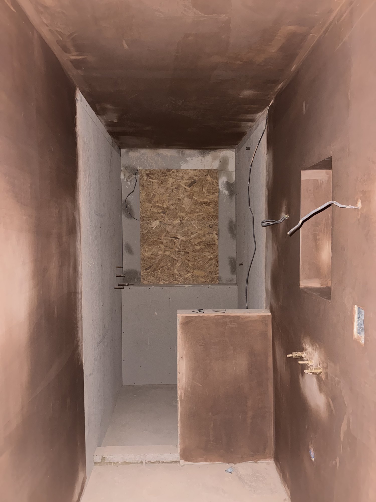 Lovely and Calm, The vault, ready for the bathroom
