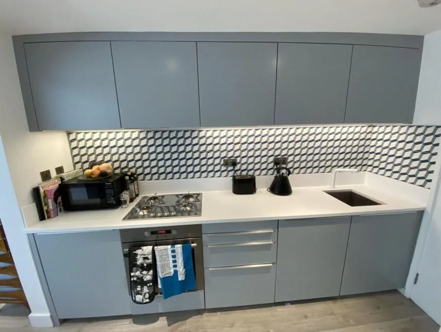 NoHi, The kitchen, before