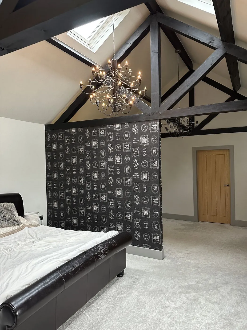 Suite Escape, The partition to the dressing area