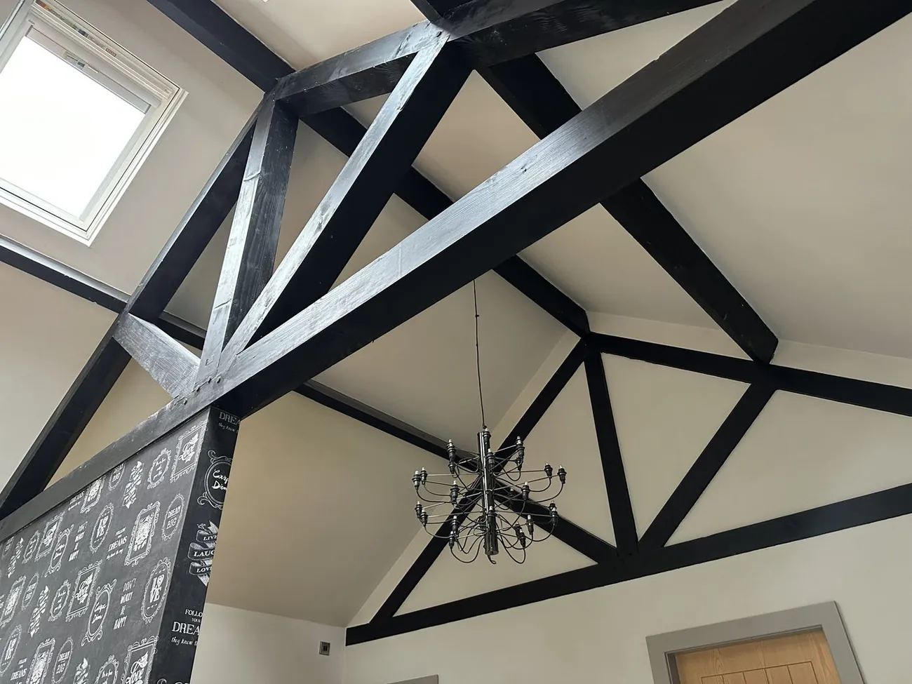 Suite Escape, The roof trusses