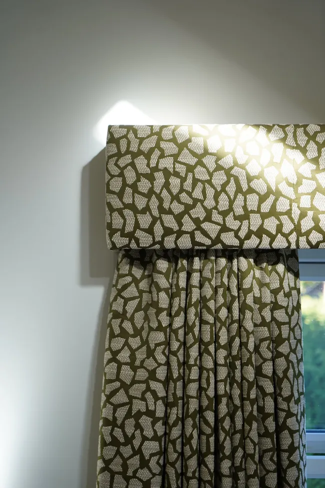 Suite Escape, the patterned curtain and pelmet
