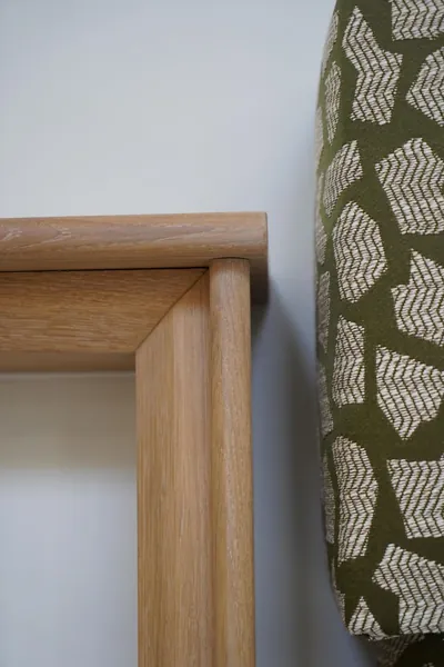 Suite Escape, detail, the oak edging