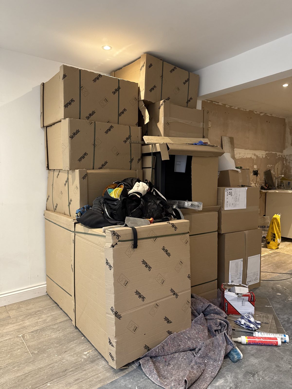 NoHi, The kitchen, boxed up and waiting