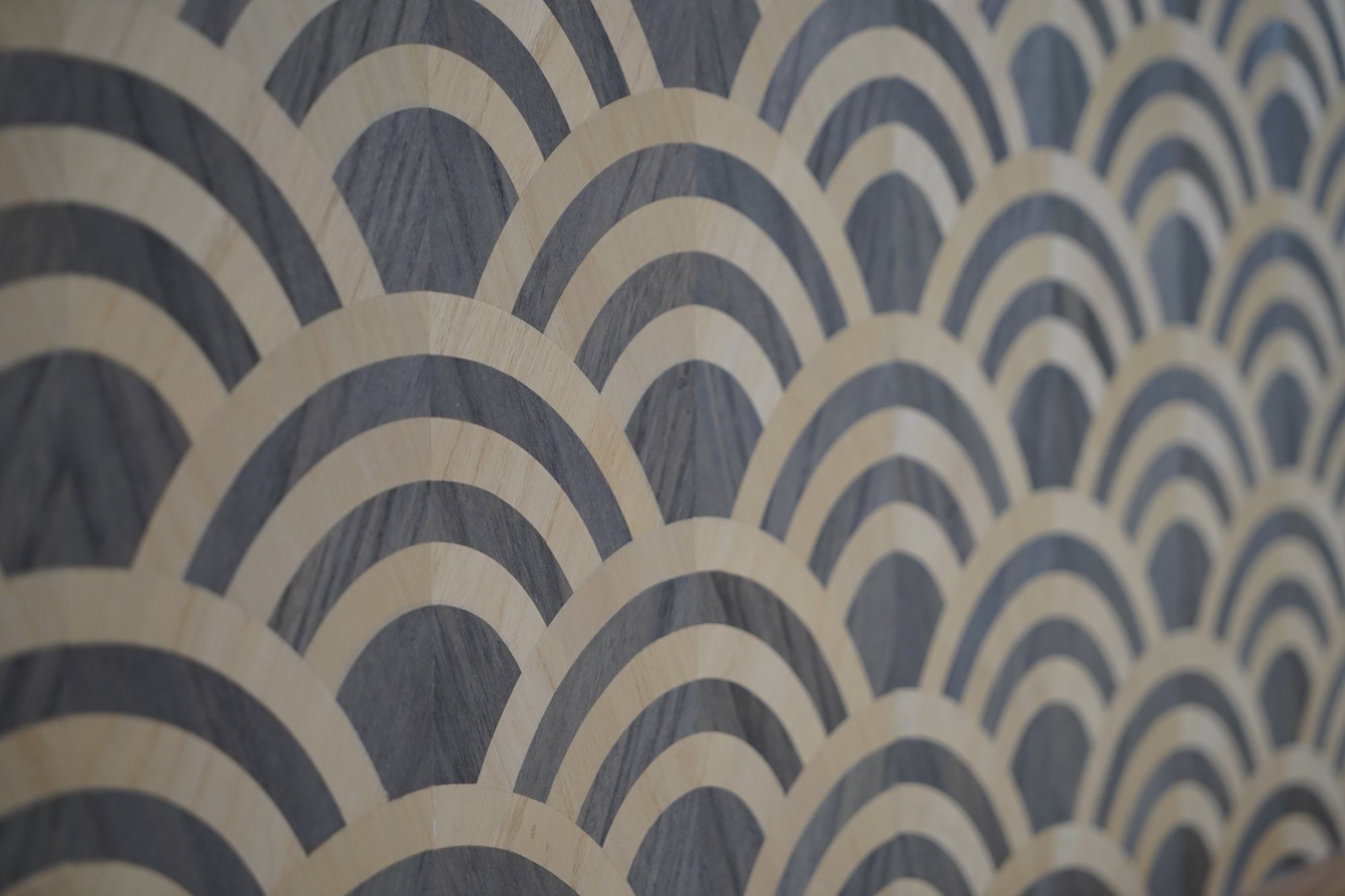 Suite Escape, detail, the wave veneer up close